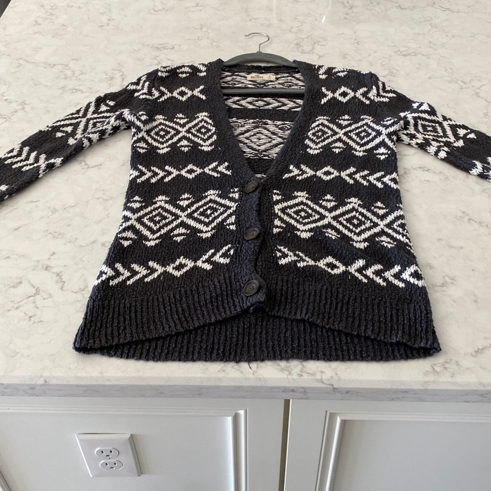 Hollister Oversized Aztec V Neck Cardigan in Charcoal Gray